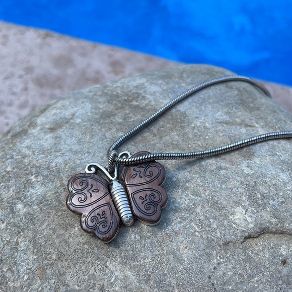 Brighton necklace 8" with butterfly pendant - Picture 1 of 7